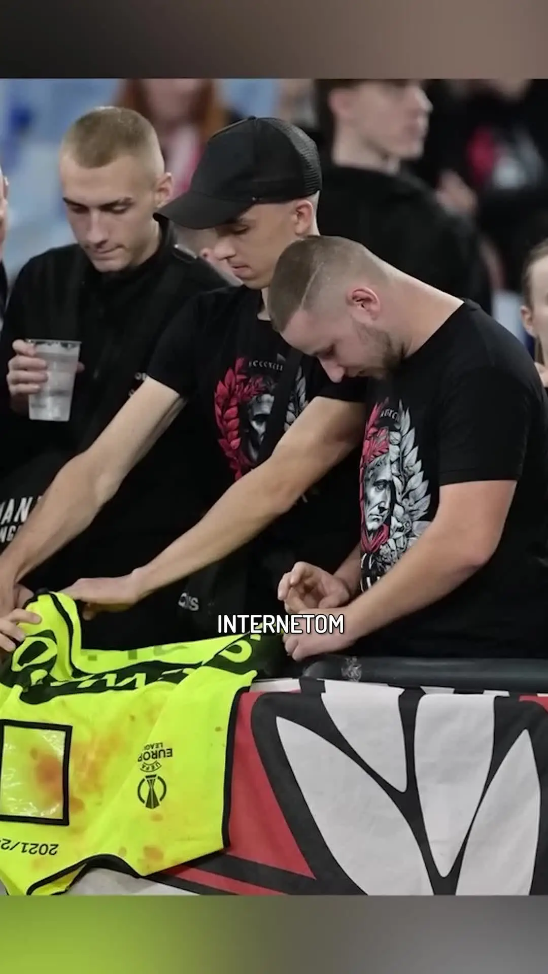 Náhľad TikTok videa — MATÚŠ JURÁČEK na zápase SLAVIA PRAHA